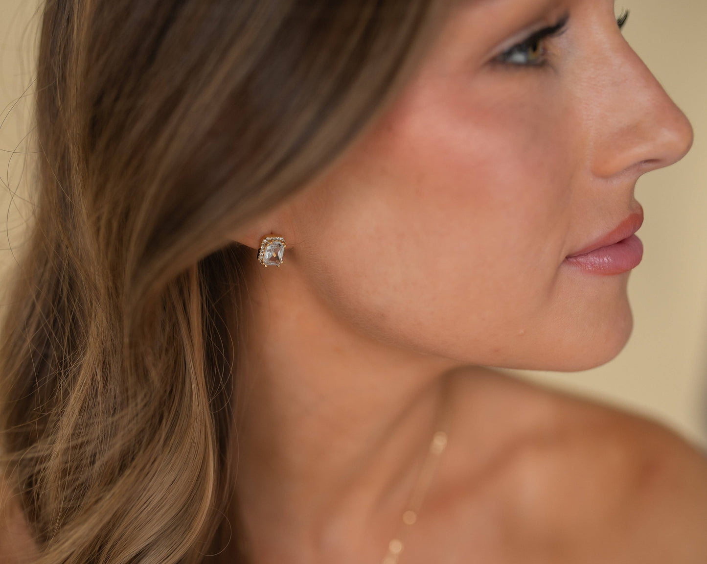 Show Stopper Post Earring Regular