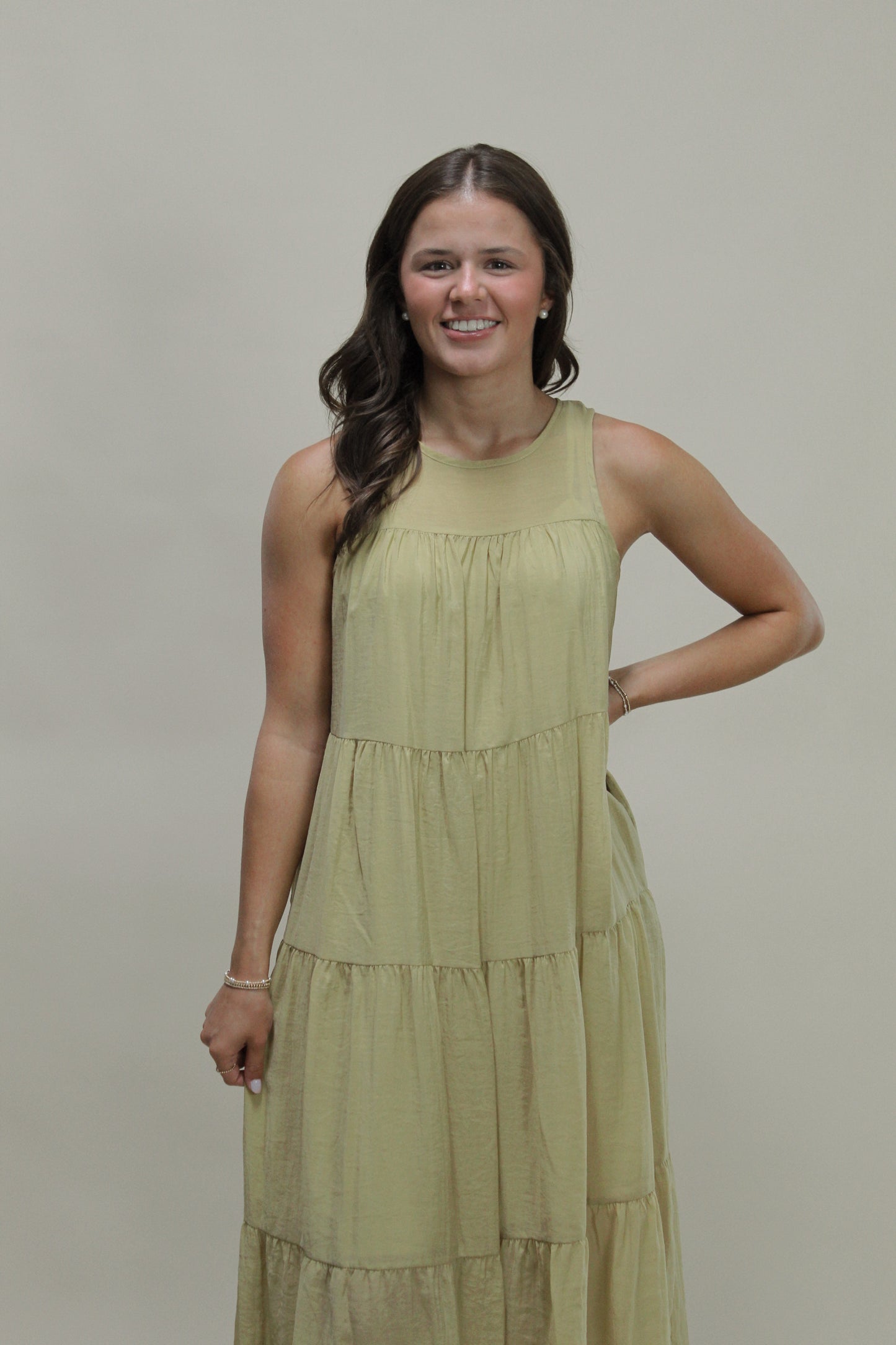 Ava Wren Sleeveless Tiered Midi Dress
