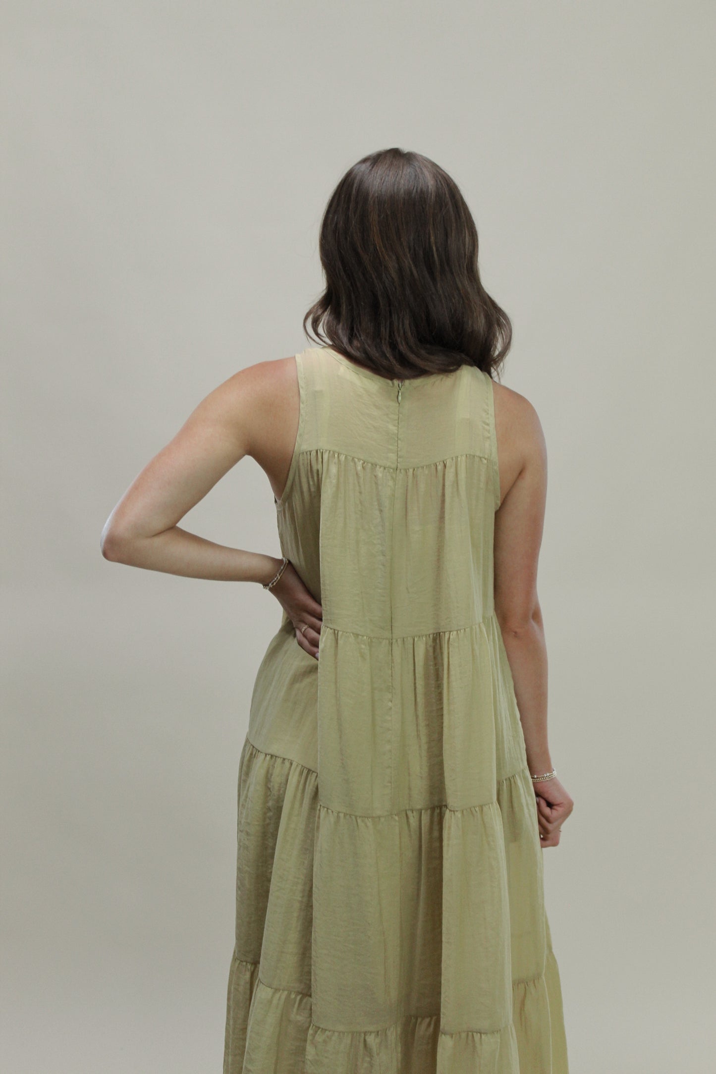 Ava Wren Sleeveless Tiered Midi Dress