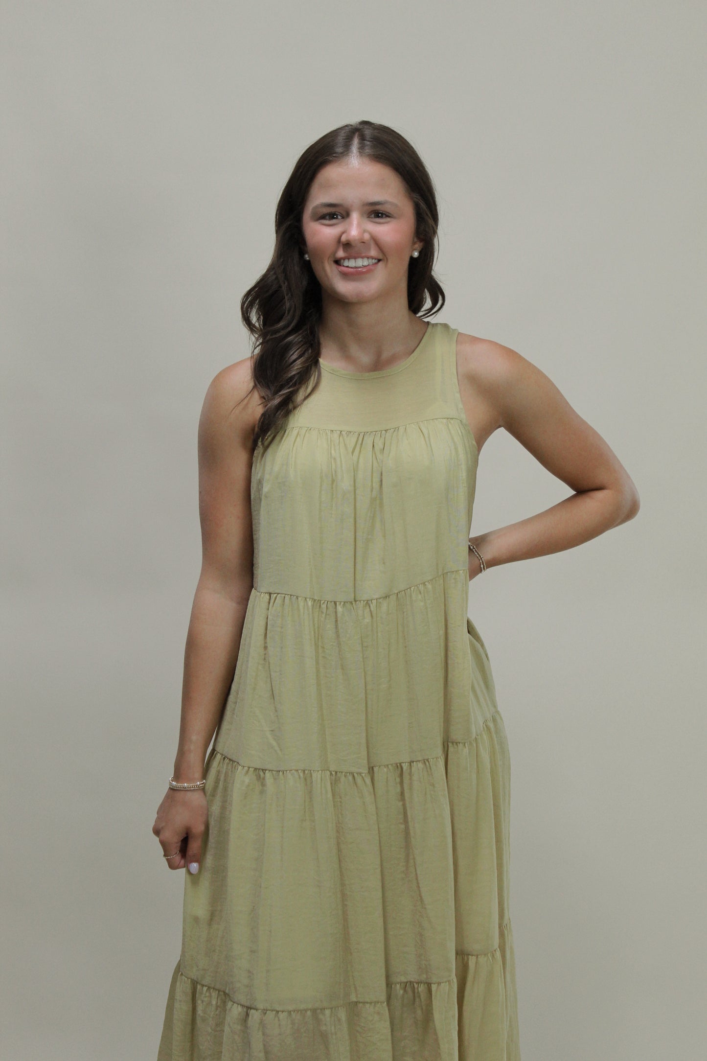 Ava Wren Sleeveless Tiered Midi Dress