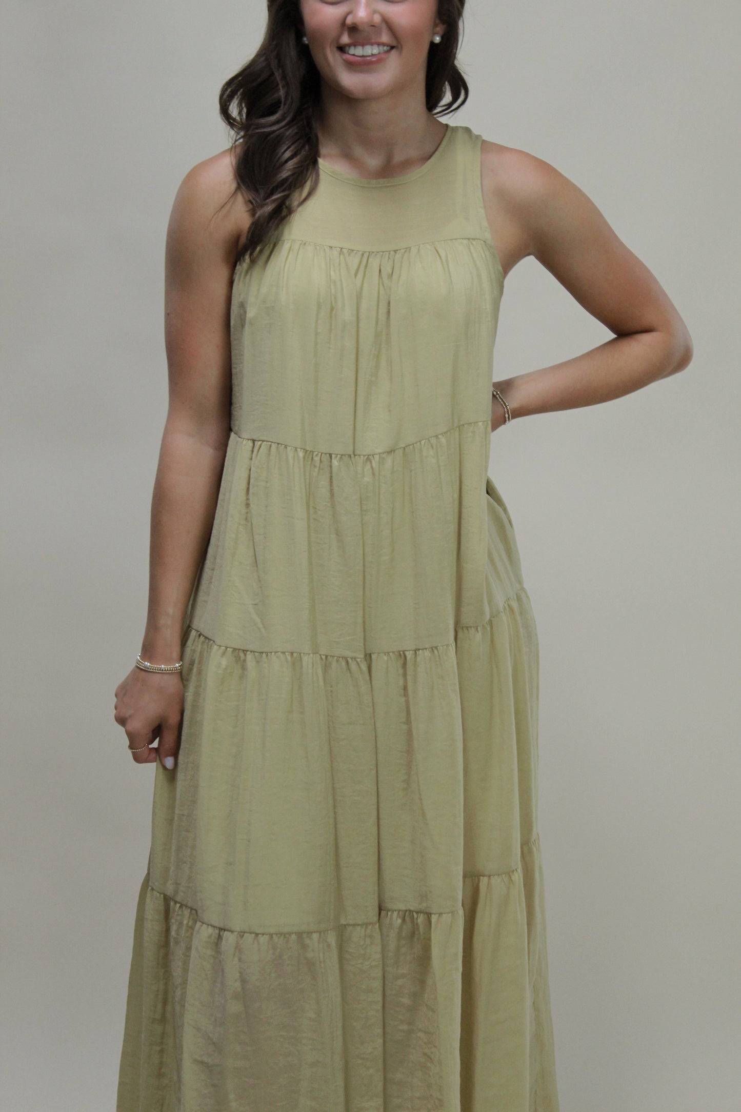 Ava Wren Sleeveless Tiered Midi Dress