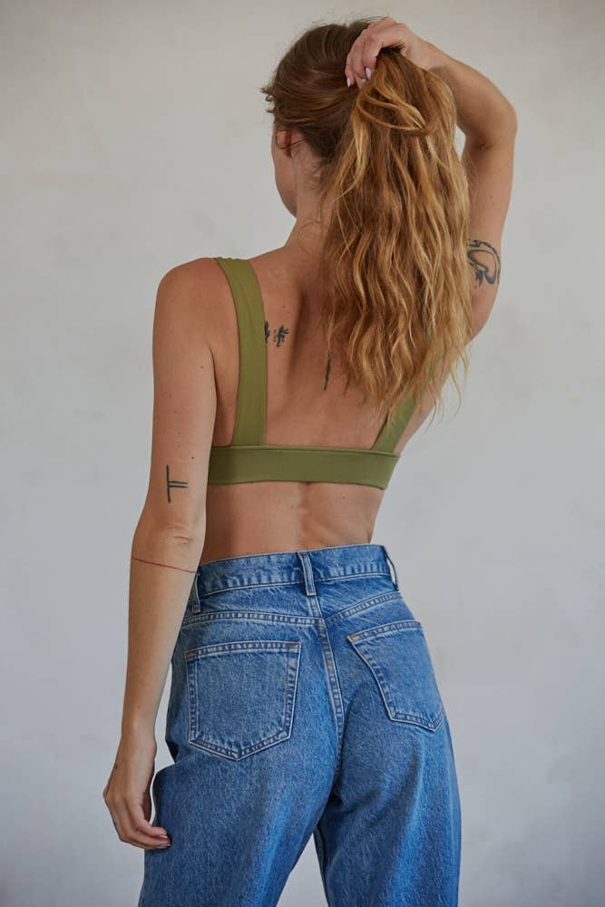 By Tog Triangle Seamless V Neck Brami