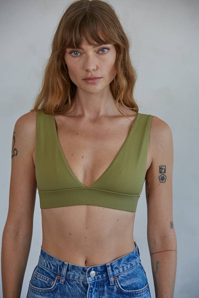 By Tog Triangle Seamless V Neck Brami