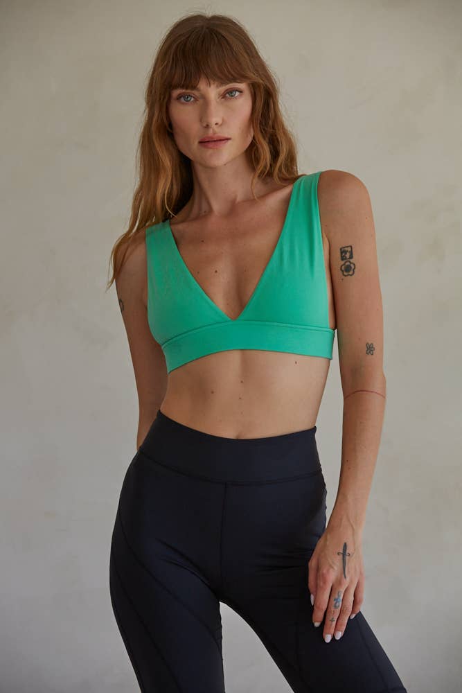 By Tog Triangle Seamless V Neck Brami