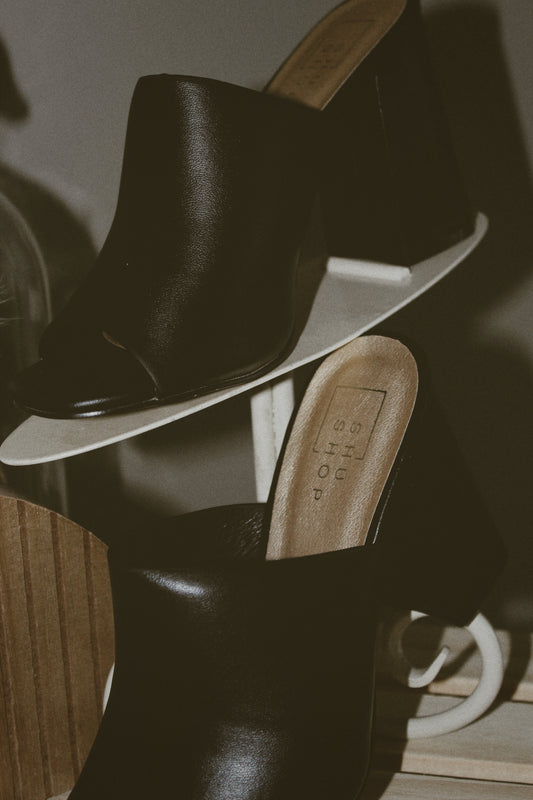 Gaia Black Heel