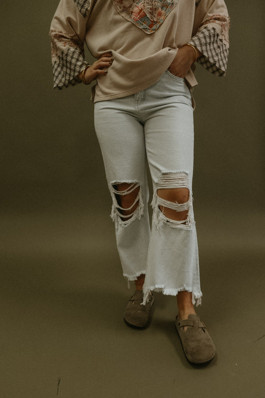 Leslie Beau Cropped Jean - Light Wash