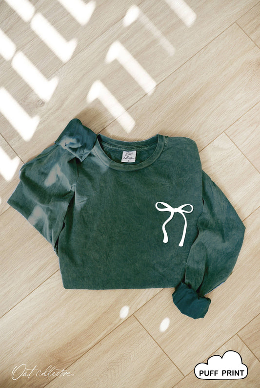 OAT COLLECTIVE FOREST GREEN BOW PUFF LS TEE
