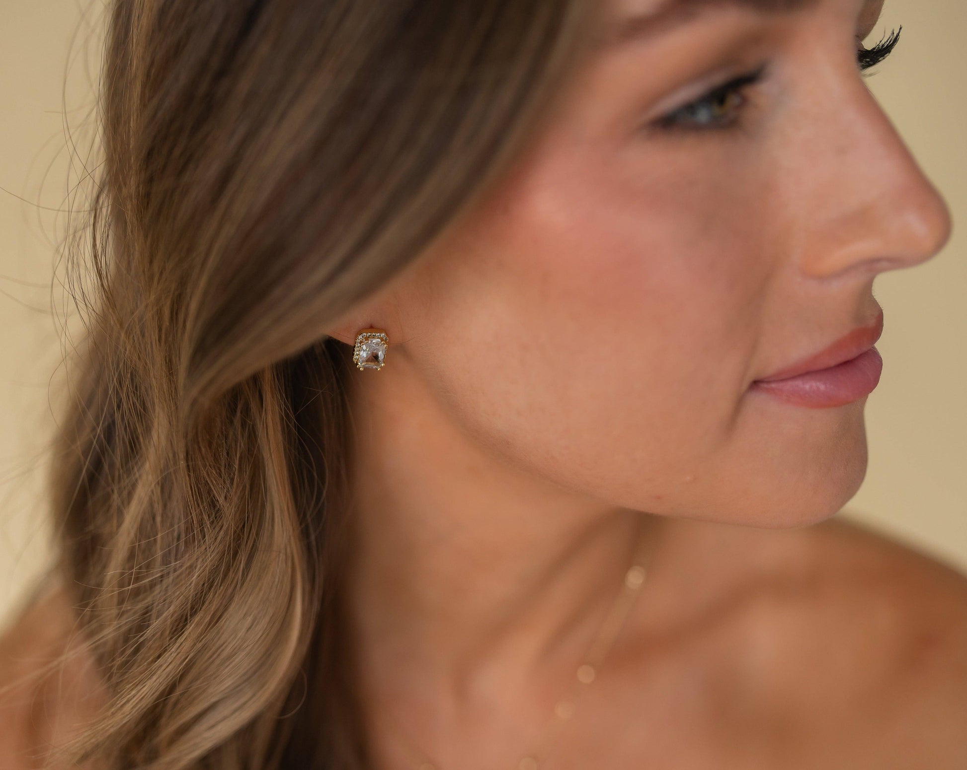 Show Stopper Post Earring