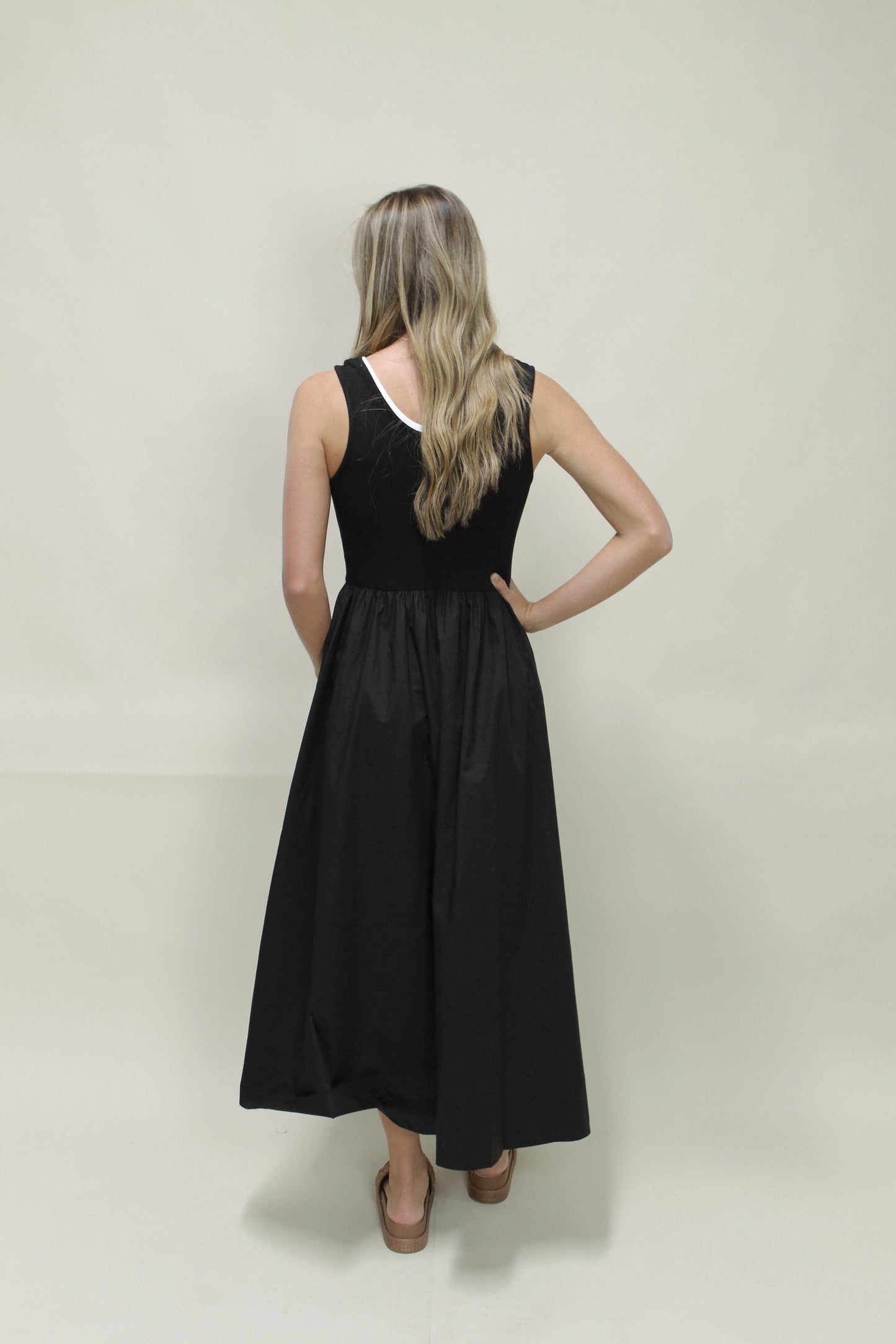 Nova Black Maxi Dress