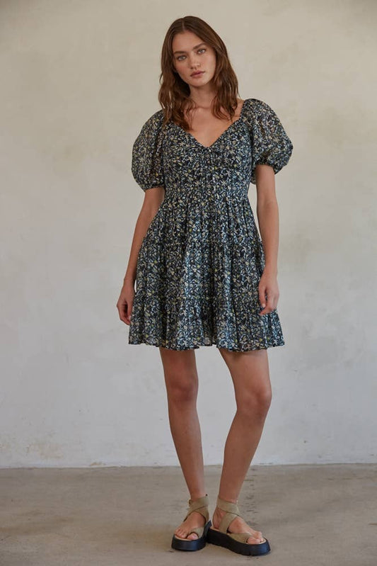 By Tog Black Floral Print Sweetheart Neck Flare Tiered Mini Dress